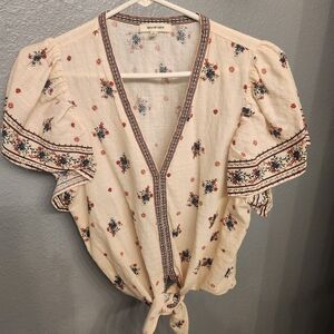 Women's Max Studio Cream Floral Blouse Tie Front Ruffle Sleeves Size Large Boho